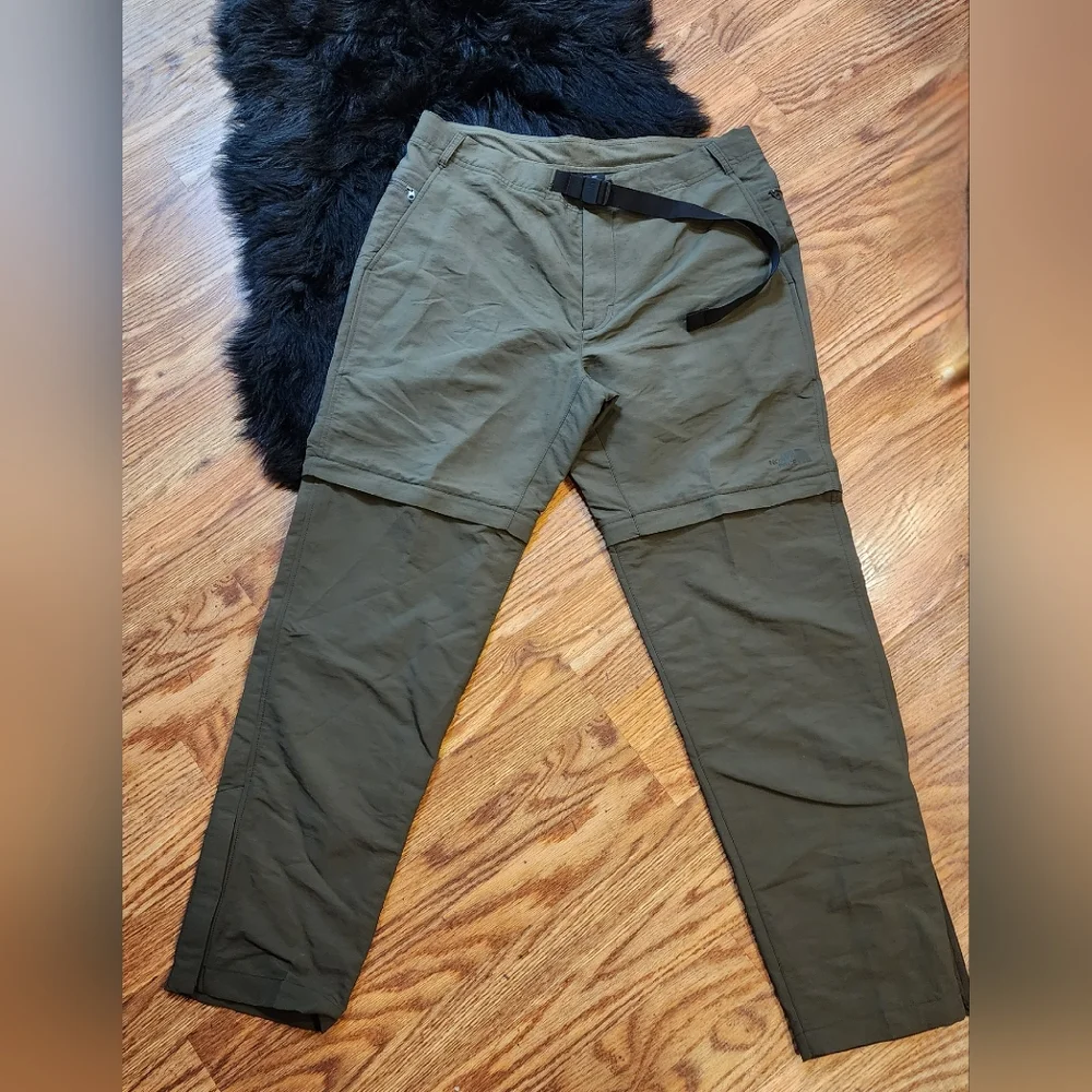 NEW The North Face Convertible Pants that Zip off into shorts!  Men's Size 36